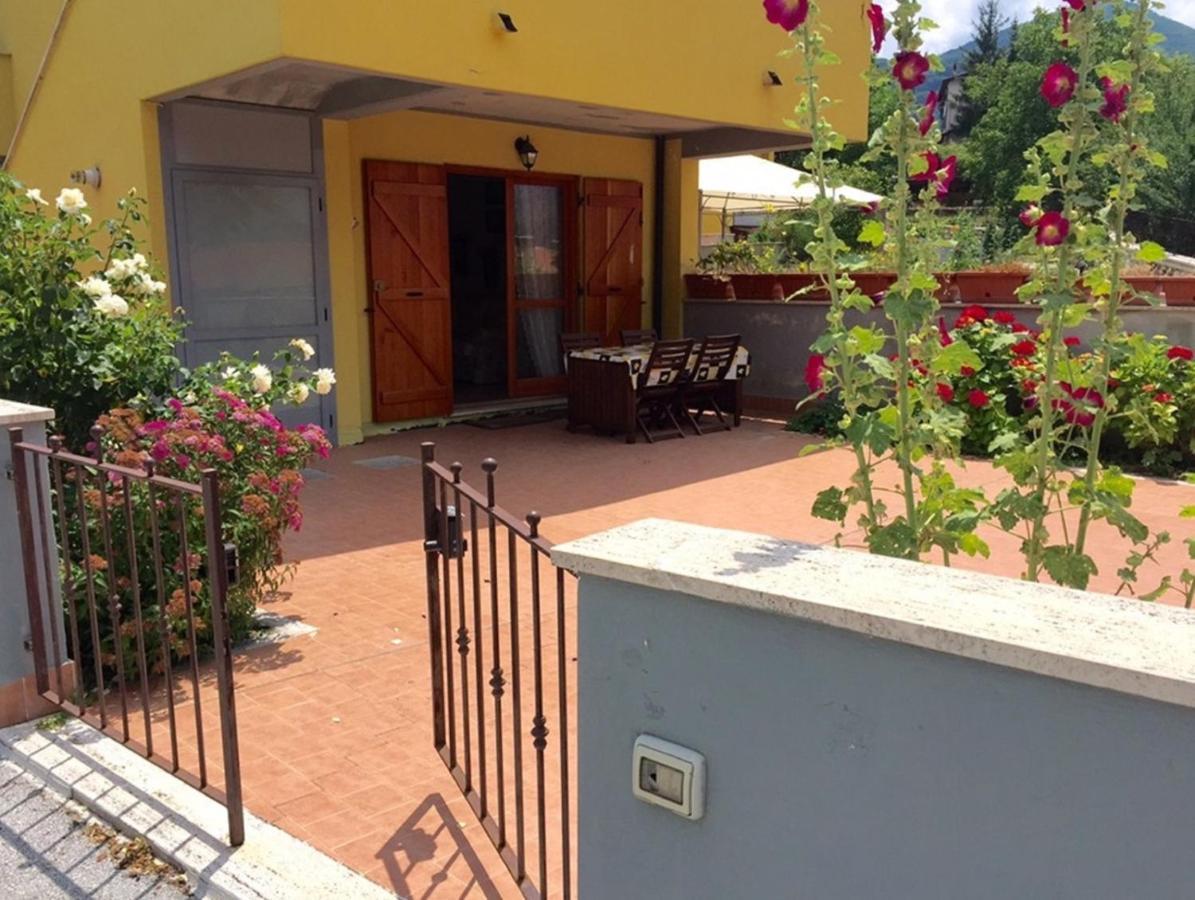 4Flats In Orto Di Venanzio Apartment บาร์ริอา ภายนอก รูปภาพ