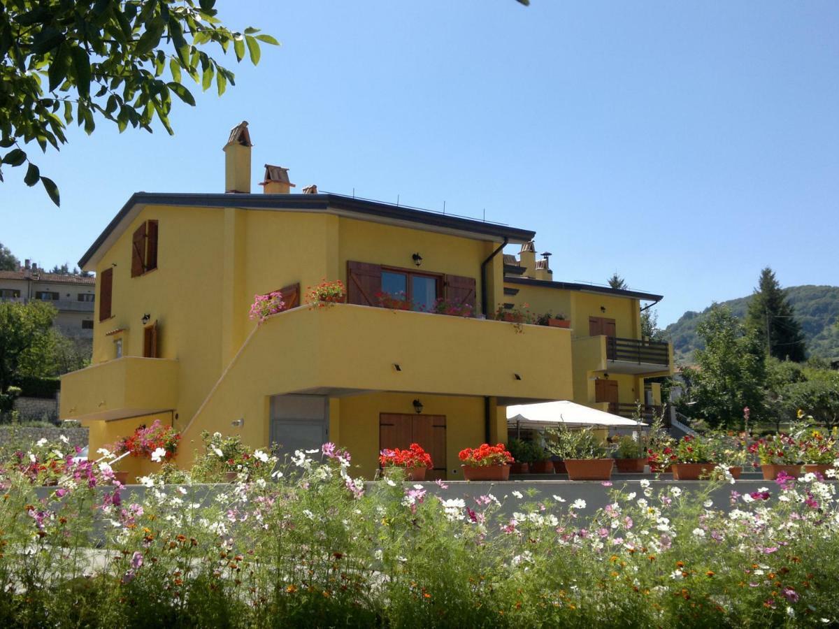 4Flats In Orto Di Venanzio Apartment บาร์ริอา ภายนอก รูปภาพ